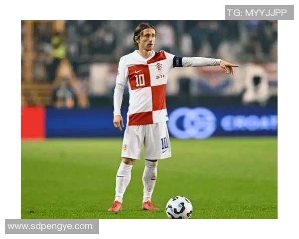 直球视野|安布说“莫德里奇让人想到马尔蒂尼”,怎么点评莫德里奇在米兰的效果? 直球视野|安布说“莫德里奇让人想到马尔蒂尼”,怎么点评莫德里奇在米兰的效果?